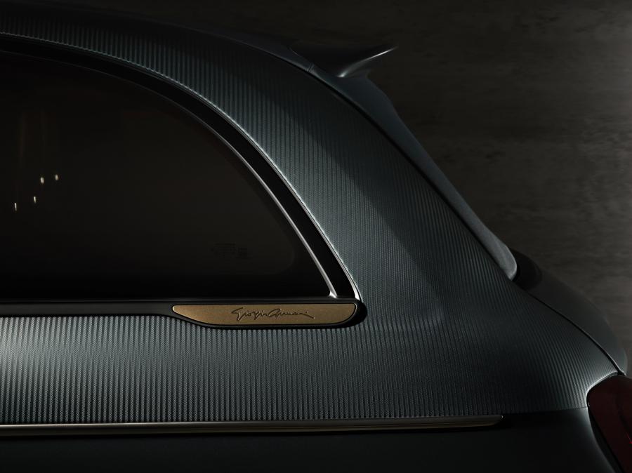 Детали экстерьера Fiat 500 Giorgio Armani 2020 года  (фото 7 из 17)